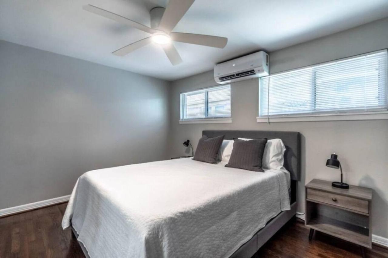 Roomy Urban Apartment Montrose! Free Parking #3 Houston Exterior photo